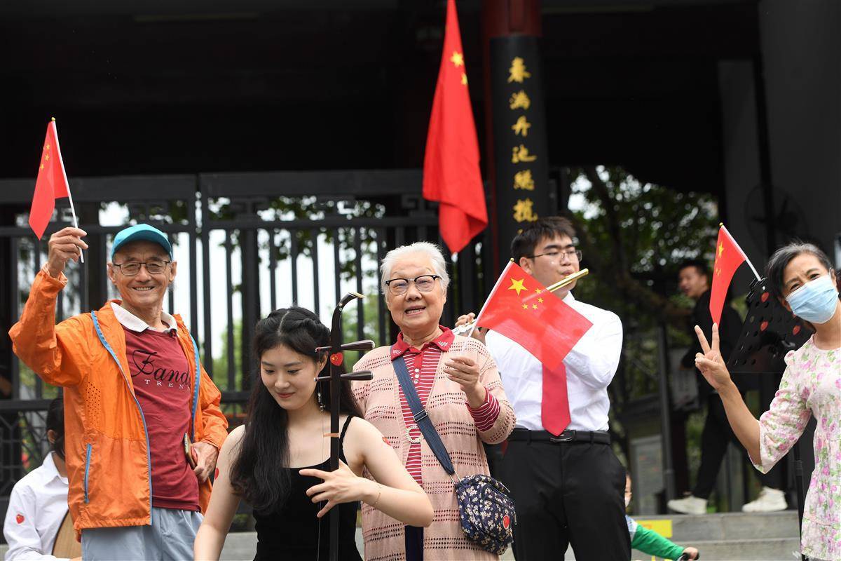 乐逸棋牌官网